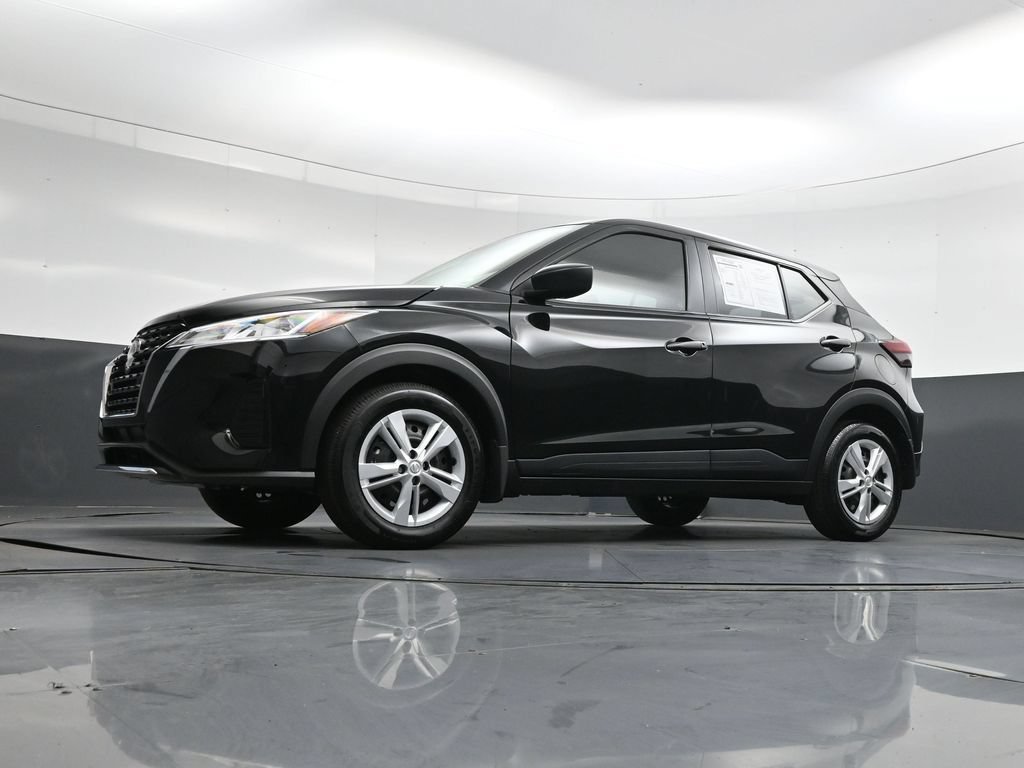 Certified 2025 Nissan Kicks Play S FWD image 48