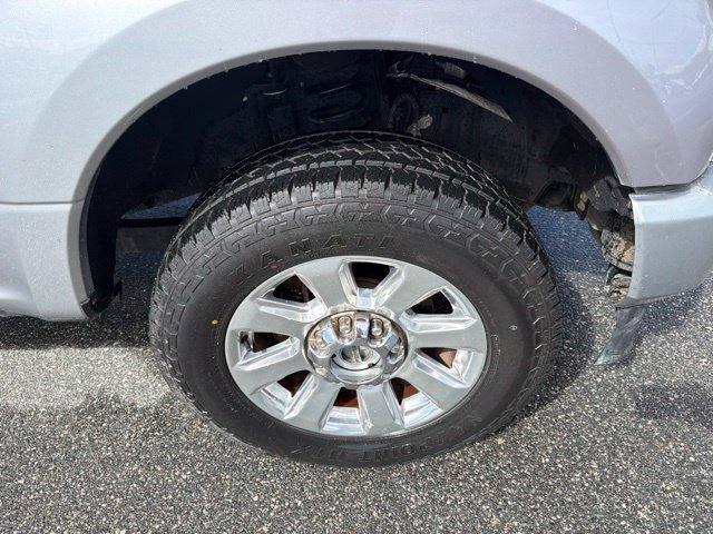 Used 2020 Ford F250 Platinum w/ FX4 Off-Road Package AWD/4WD image 3