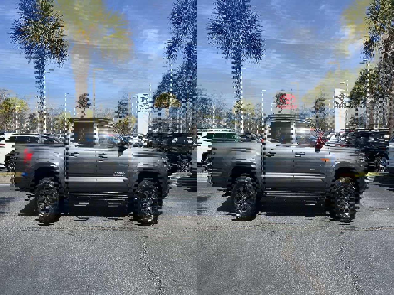 Used 2023 Toyota Tacoma SR5 image 11