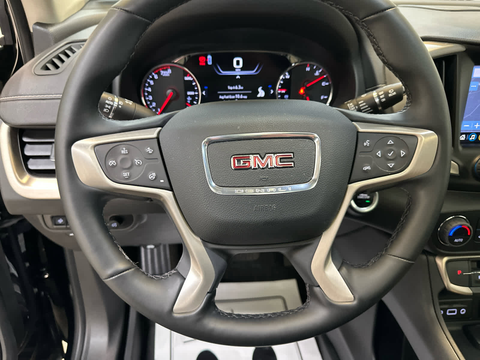 Certified 2023 GMC Terrain Denali w/ Black Diamond Edition AWD/4WD image 20
