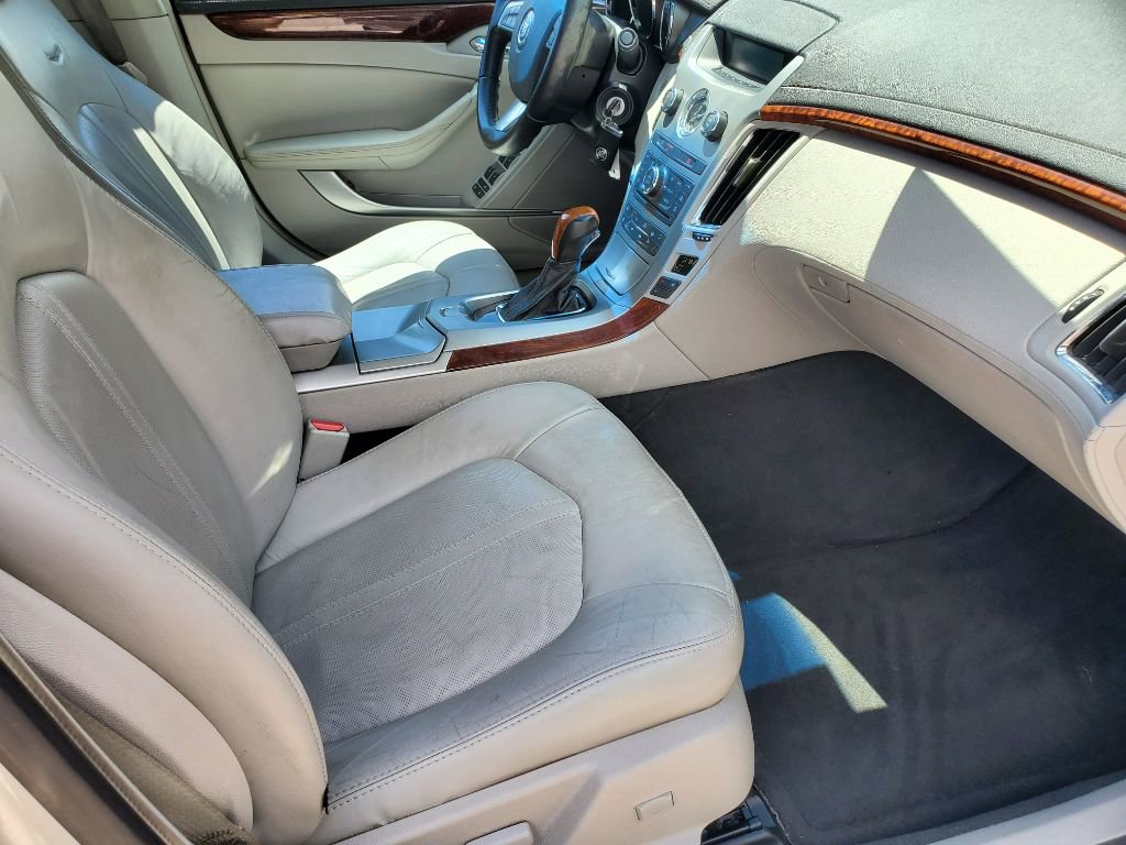 Used 2011 Cadillac CTS Luxury RWD image 37