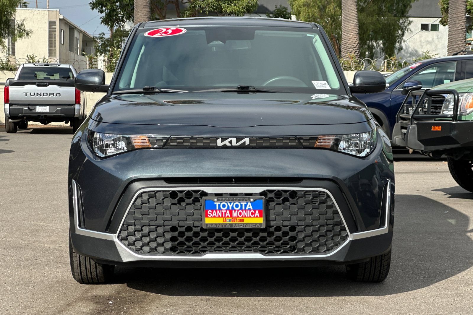 Used 2025 Kia Soul LX w/ LX Technology Package FWD image 9