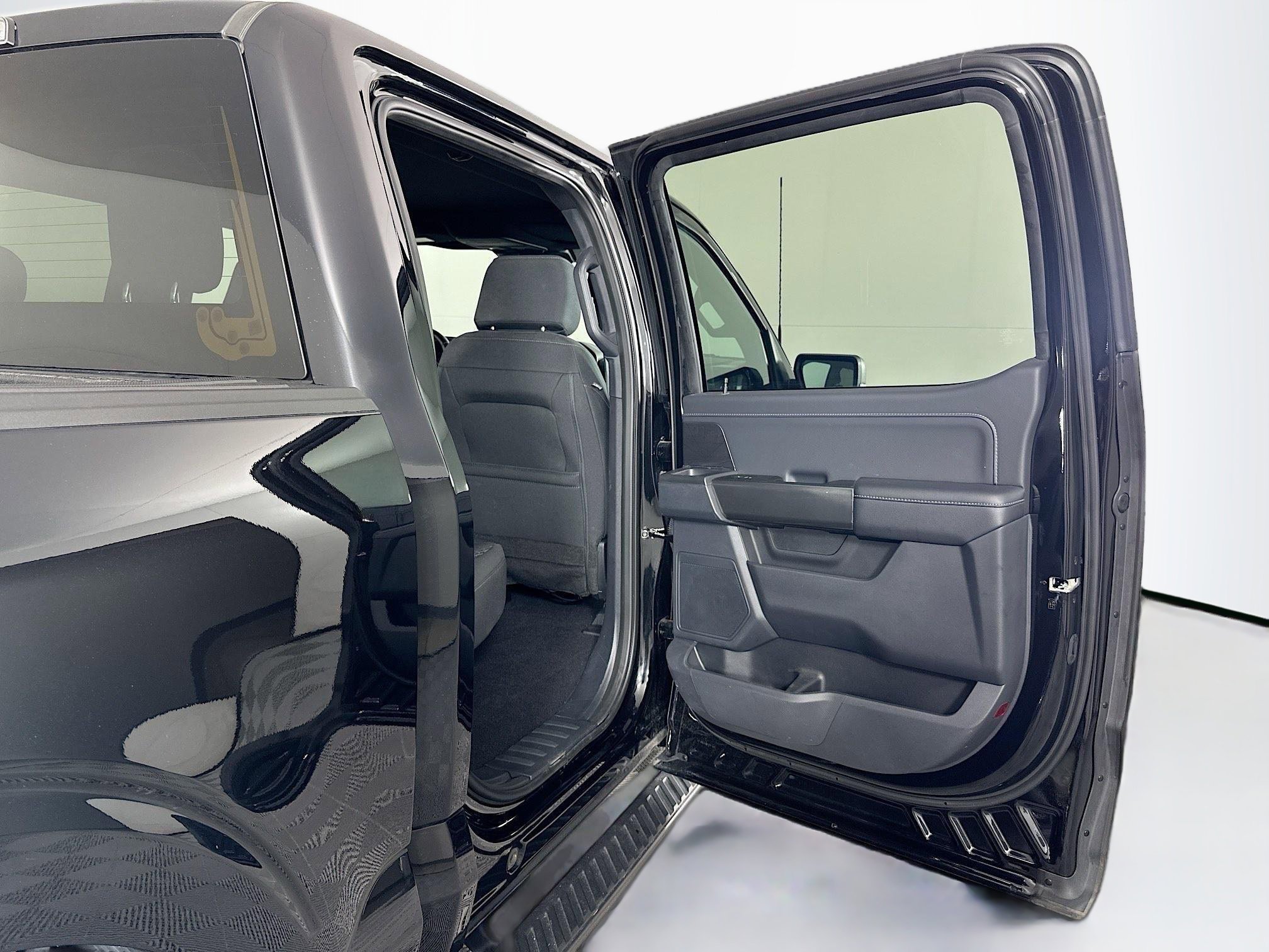 Used 2023 Ford F150 XLT w/ Equipment Group 302A High image 30