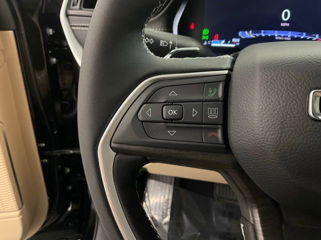 New 2026 Jeep Grand Cherokee Limited w/ Limited Altitude Package AWD/4WD image 12