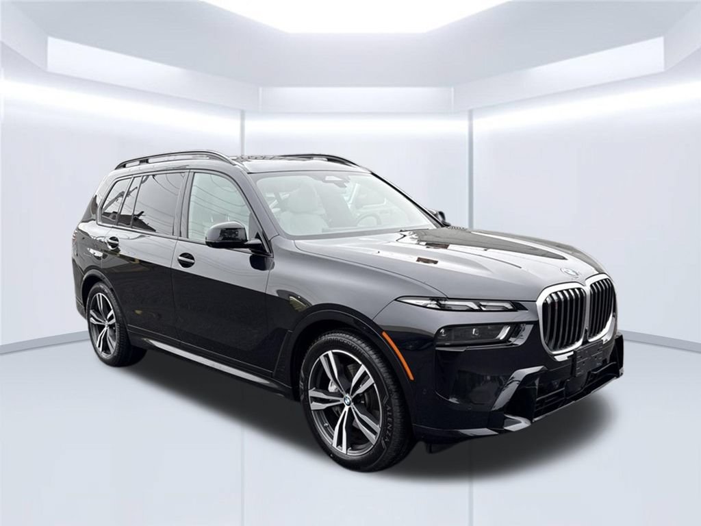 Used 2024 BMW X7 xDrive40i w/ M Sport Package AWD/4WD image 10
