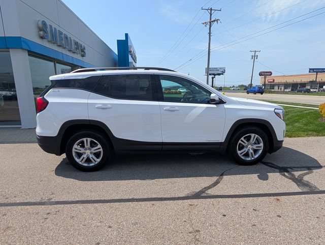 Used 2020 GMC Terrain SLE w/ Driver Convenience Package AWD/4WD image 2