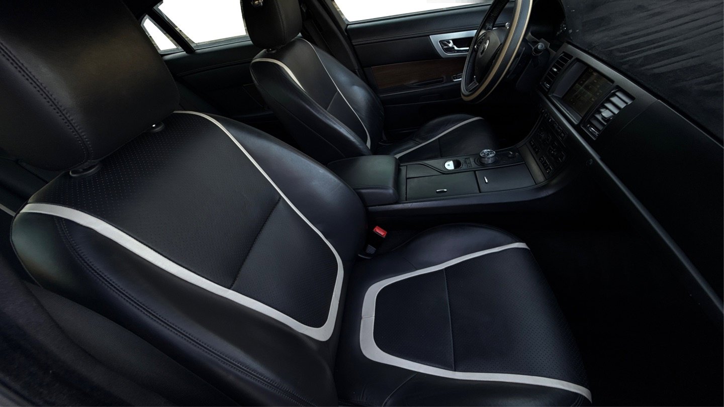 Used 2014 Jaguar XF 3.0 AWD/4WD image 33