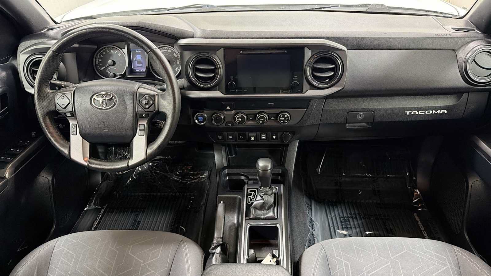 Certified 2019 Toyota Tacoma TRD Sport w/ Technology Package AWD/4WD image 26