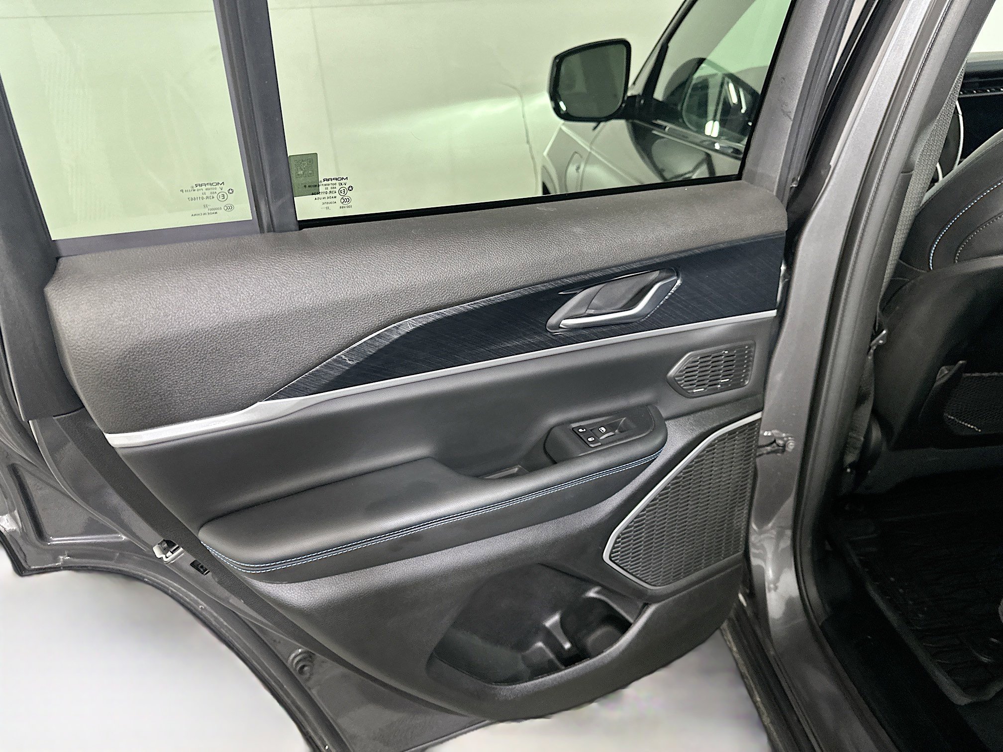 Used 2022 Jeep Grand Cherokee Trailhawk image 26