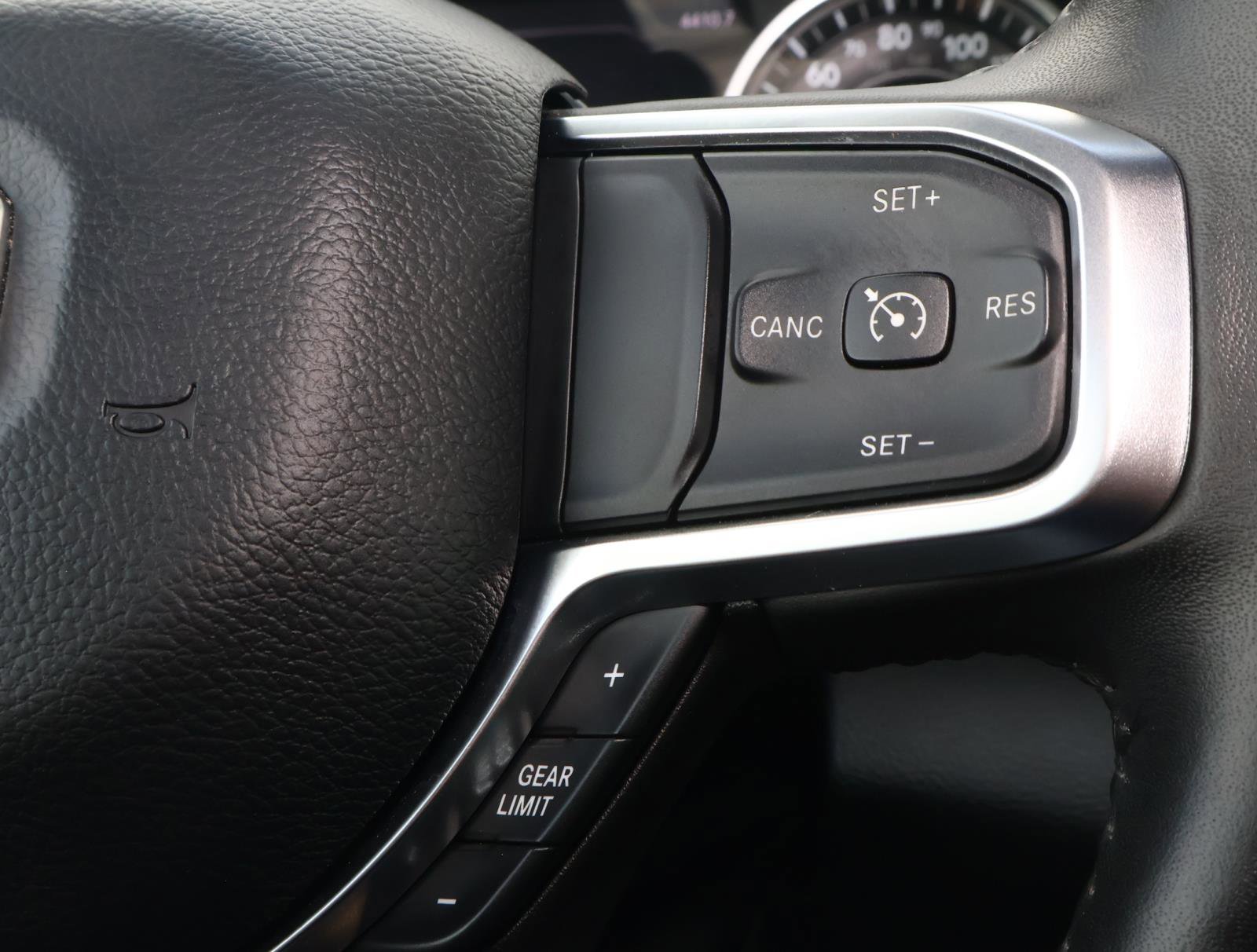 Used 2024 RAM 1500 Laramie AWD/4WD image 26