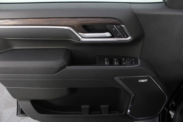 New 2026 GMC Sierra 1500 SLT image 14
