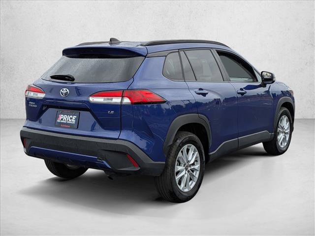 Used 2025 Toyota Corolla Cross LE image 5