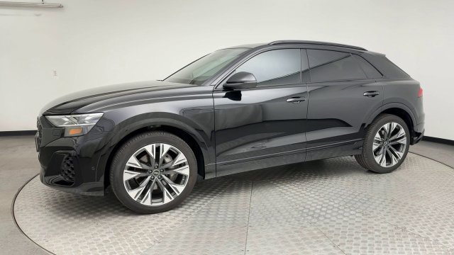 Used 2025 Audi Q8 Prestige AWD/4WD image 6