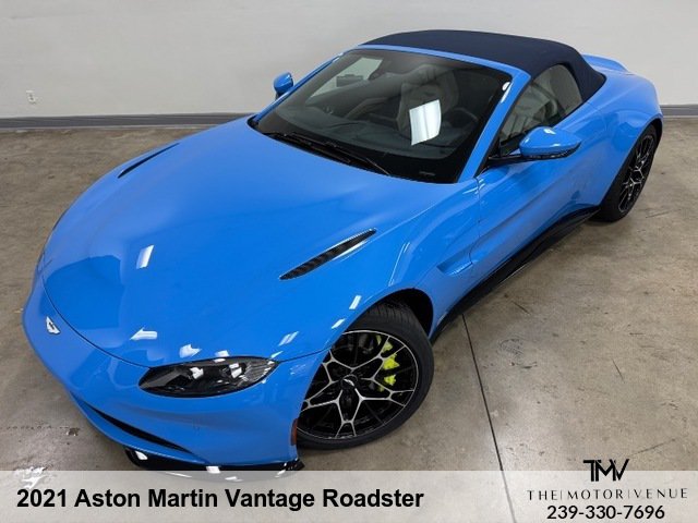 Used 2021 Aston Martin V8 Vantage Roadster RWD image 3