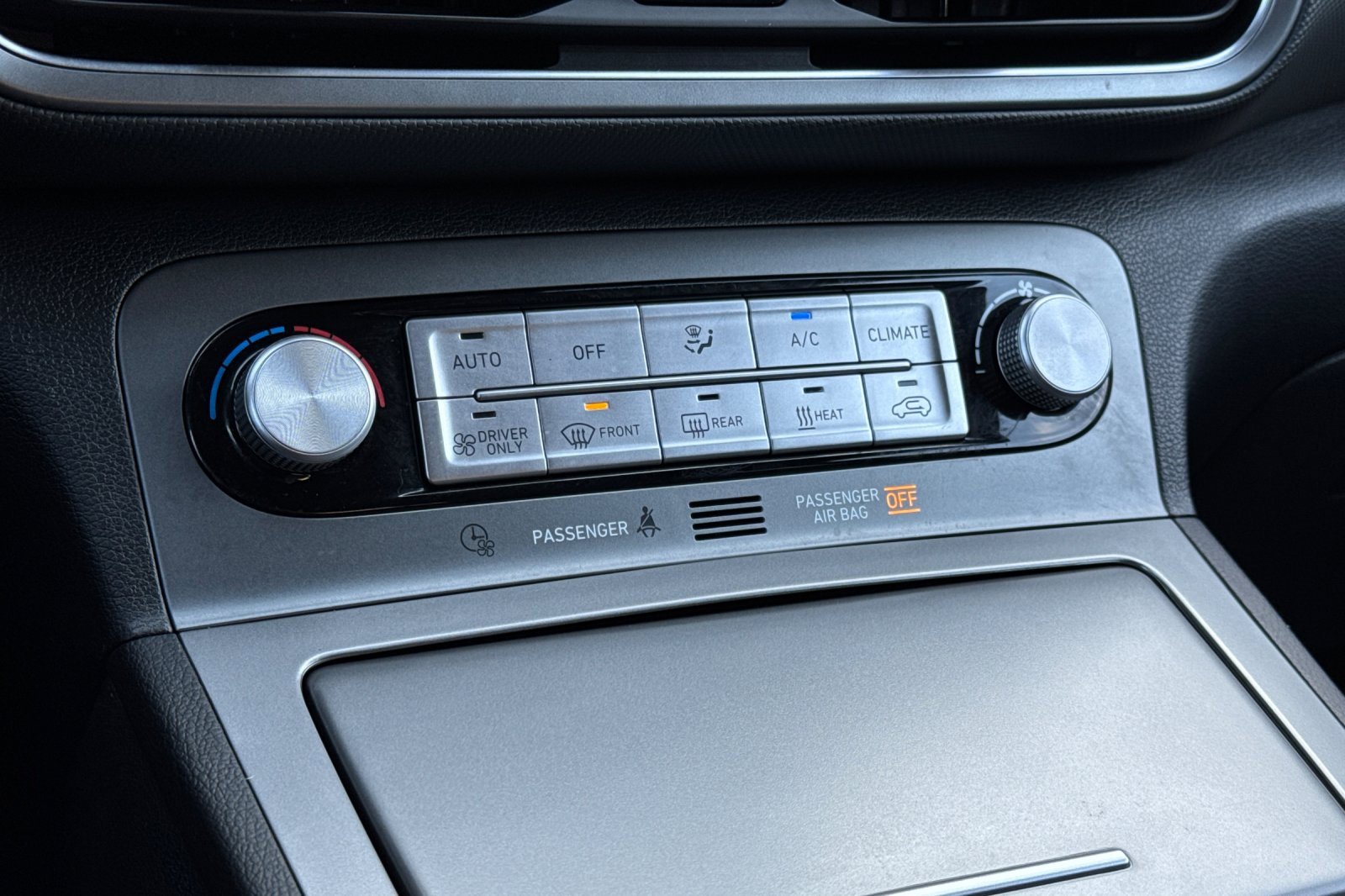 Used 2023 Hyundai Kona SE w/ Cargo Package image 23