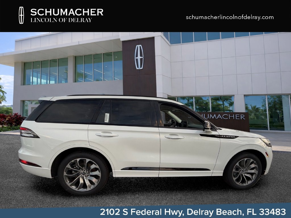 New 2026 Lincoln Aviator AWD w/ Jet Appearance Package image 8