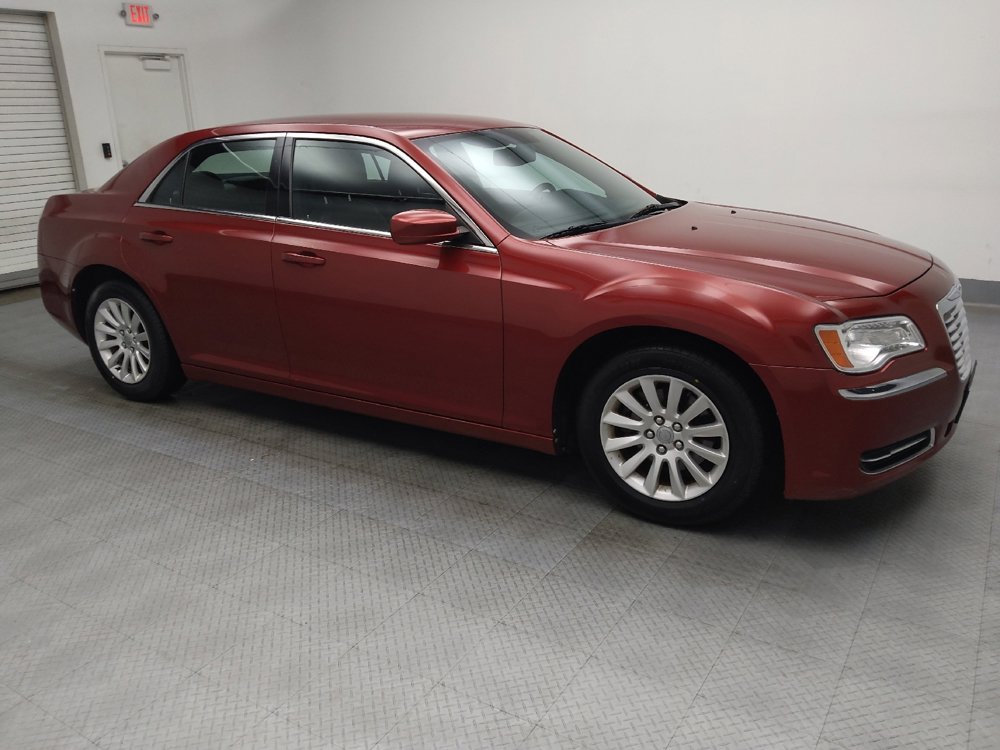 Used 2013 Chrysler 300 image 11