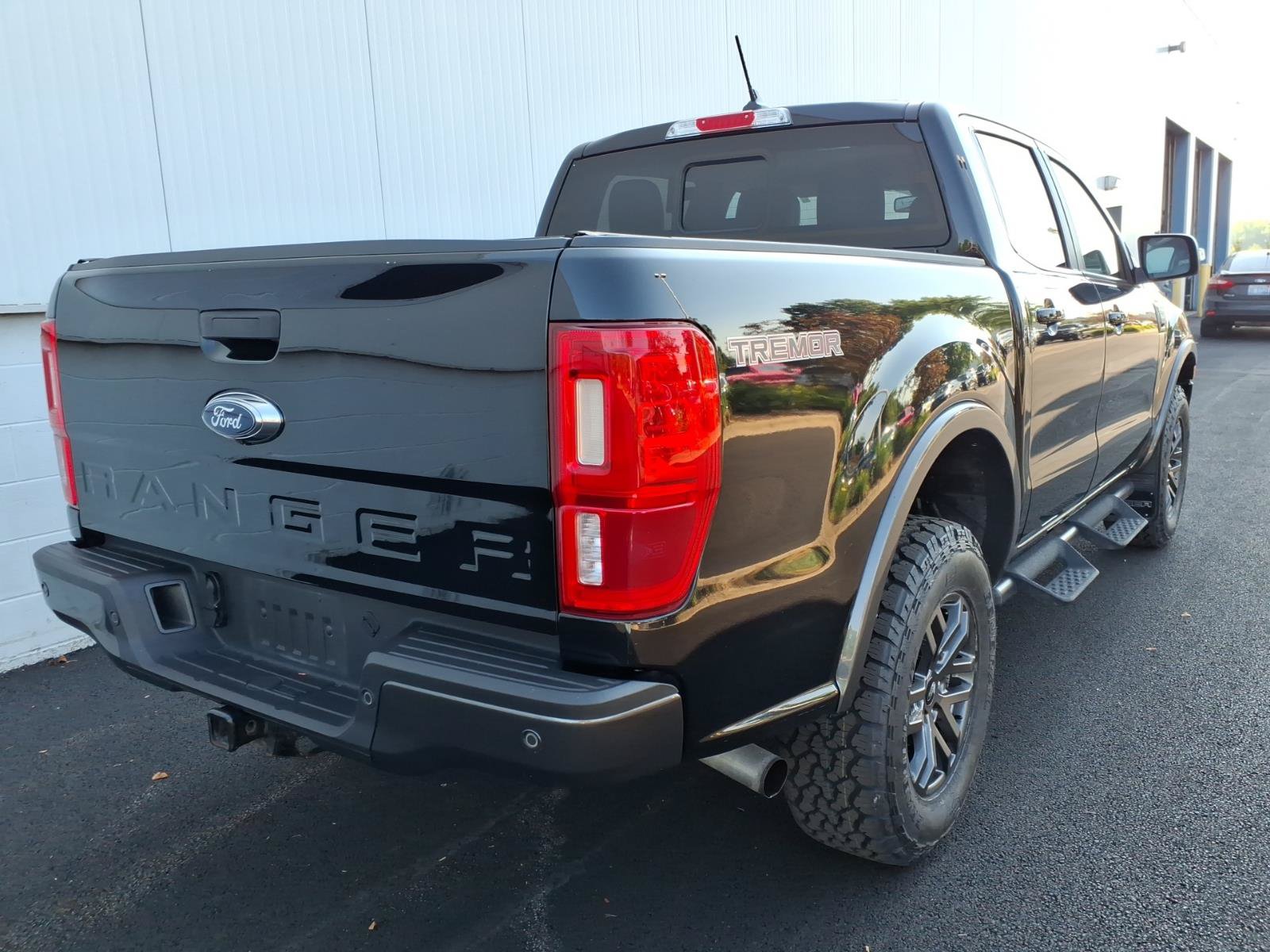Certified 2023 Ford Ranger Lariat w/ Tremor Off-Road Package AWD/4WD image 6