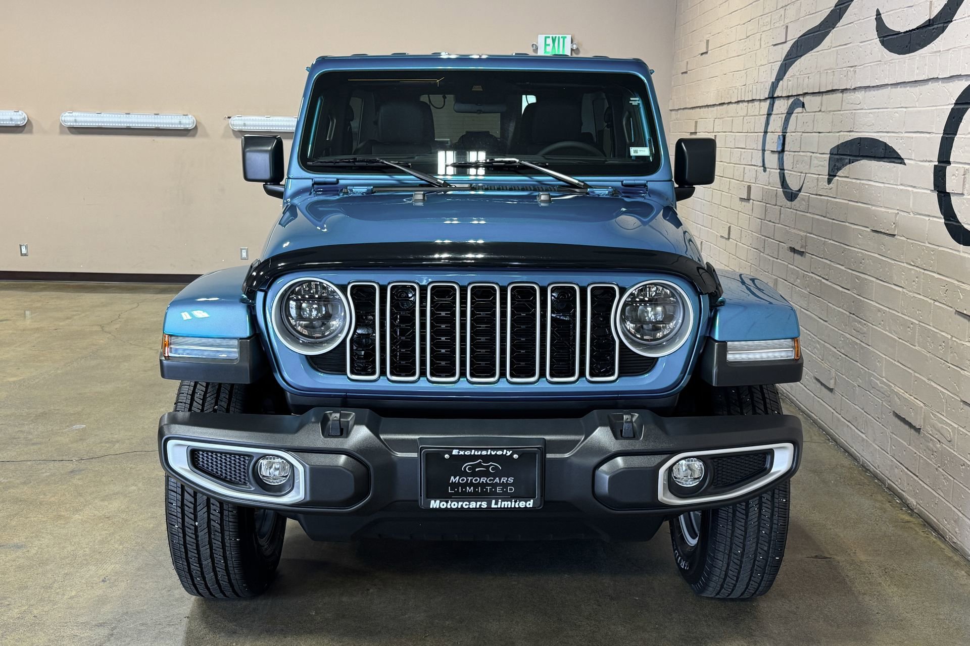 Used 2024 Jeep Wrangler Unlimited Sahara w/ Safety Group AWD/4WD image 11