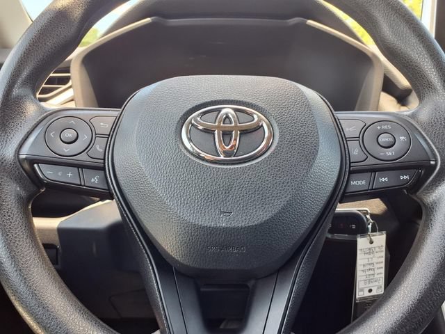 Used 2023 Toyota RAV4 LE FWD image 14