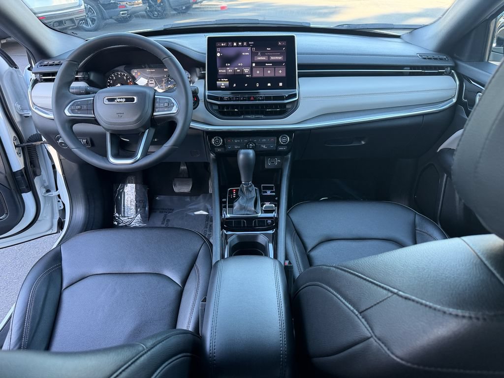 Used 2024 Jeep Compass Limited AWD/4WD image 25