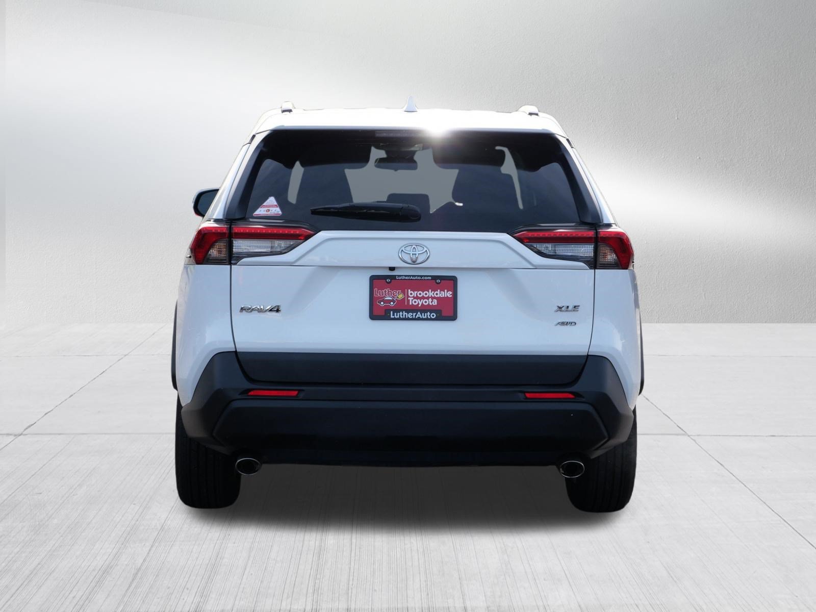 Used 2024 Toyota RAV4 XLE AWD/4WD image 6