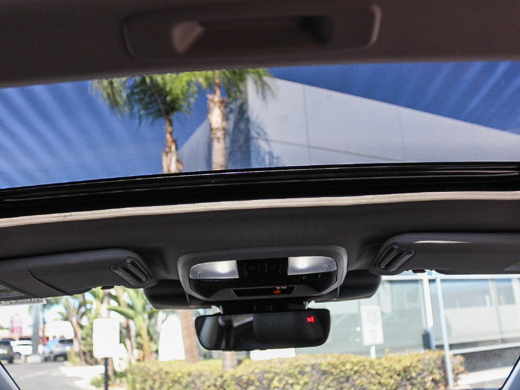 New 2026 Subaru Crosstrek 2.5i Limited w/ Crosstrek Mirror Package AWD/4WD image 15
