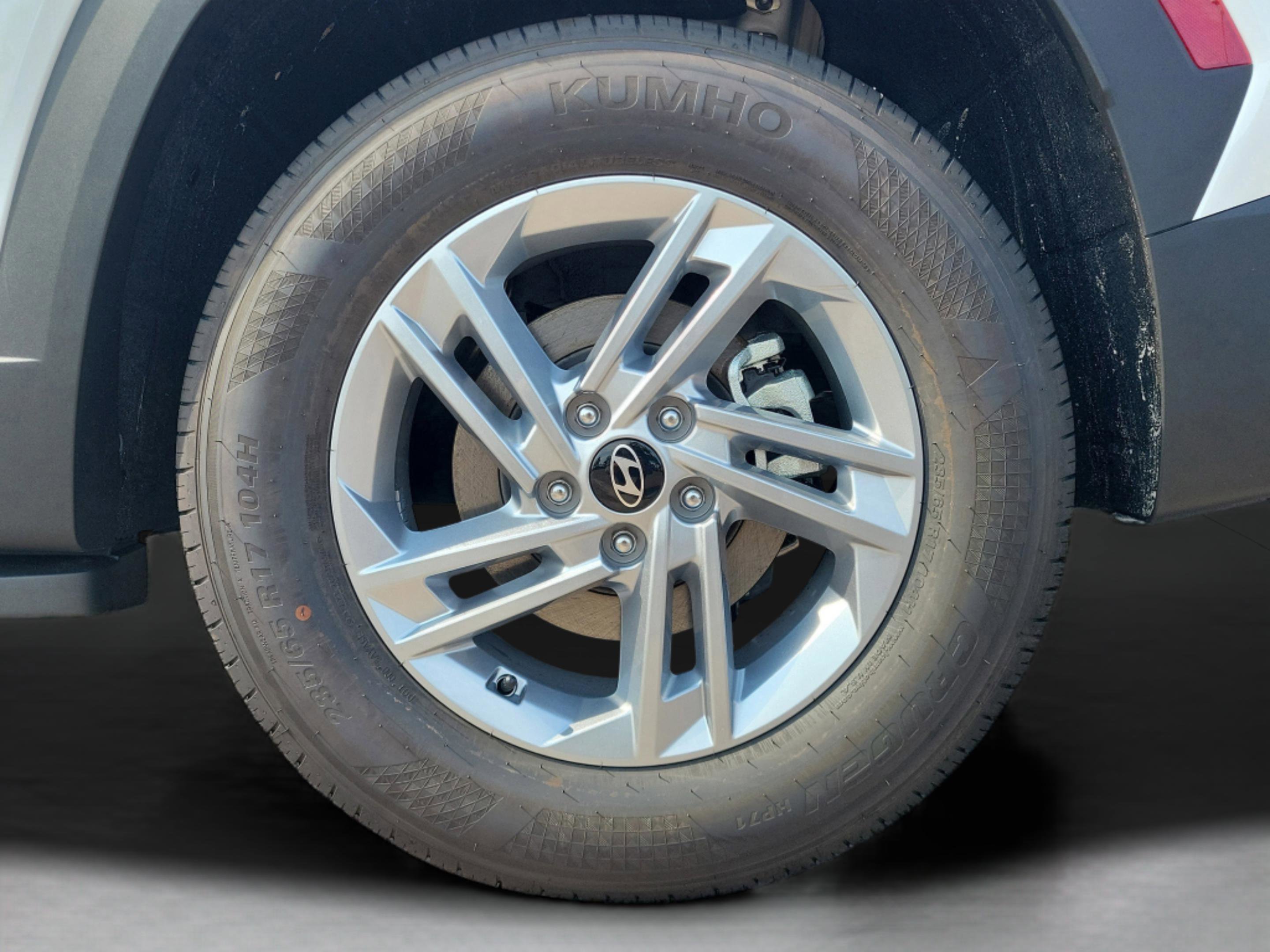 New 2026 Hyundai Tucson SE image 6