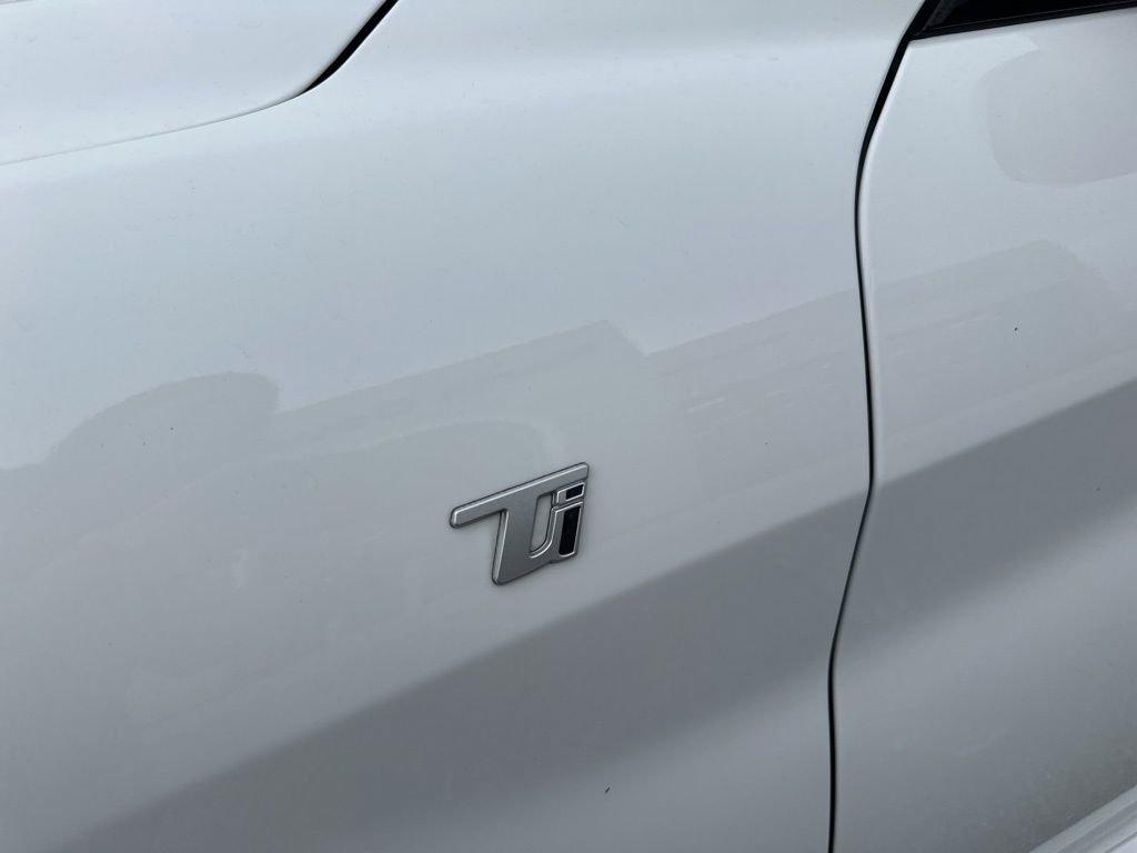 Used 2024 Alfa Romeo Giulia Ti image 6