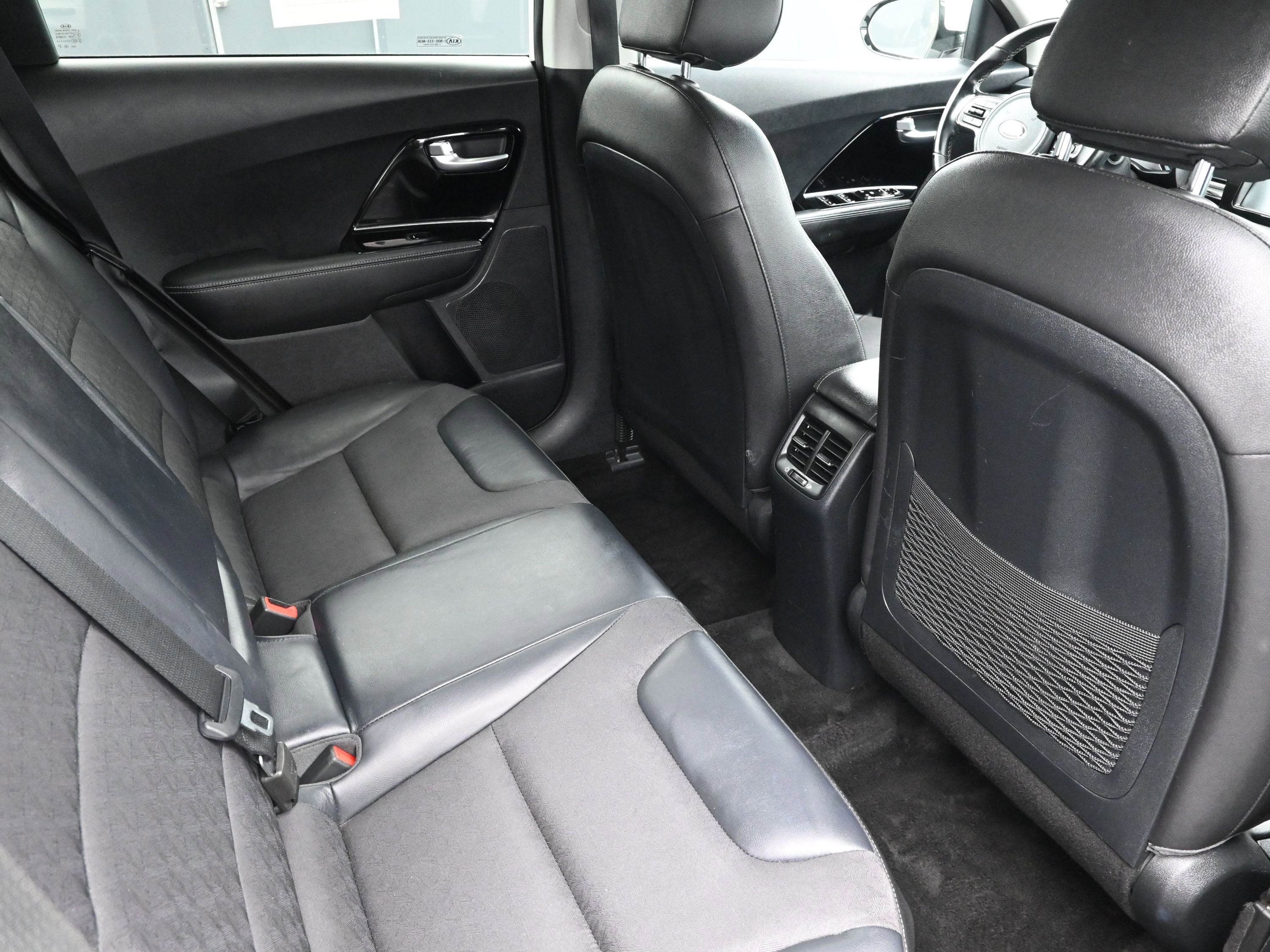 Used 2019 Kia Niro S Touring image 25