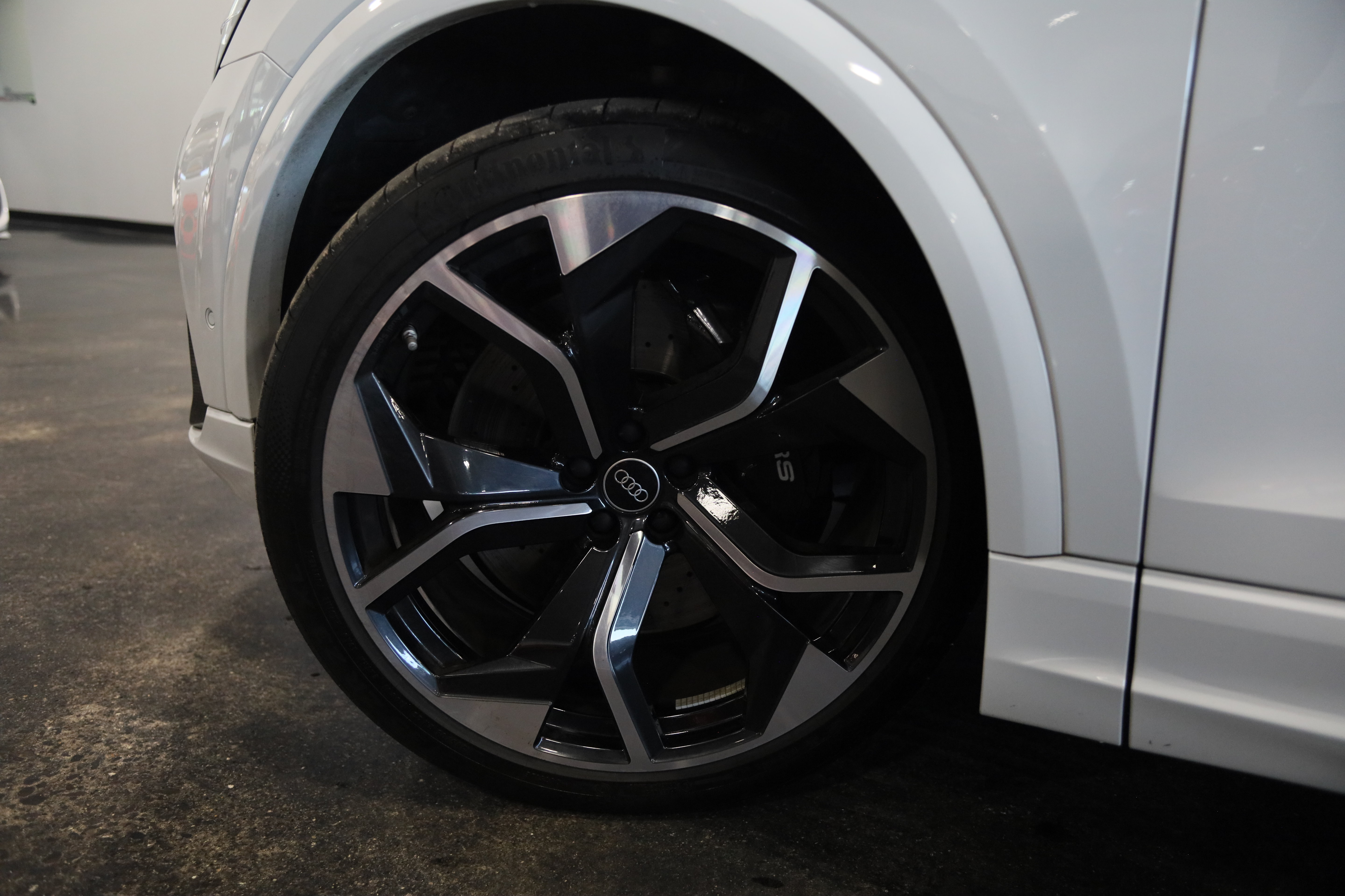 Used 2024 Audi RS Q8 AWD/4WD image 13
