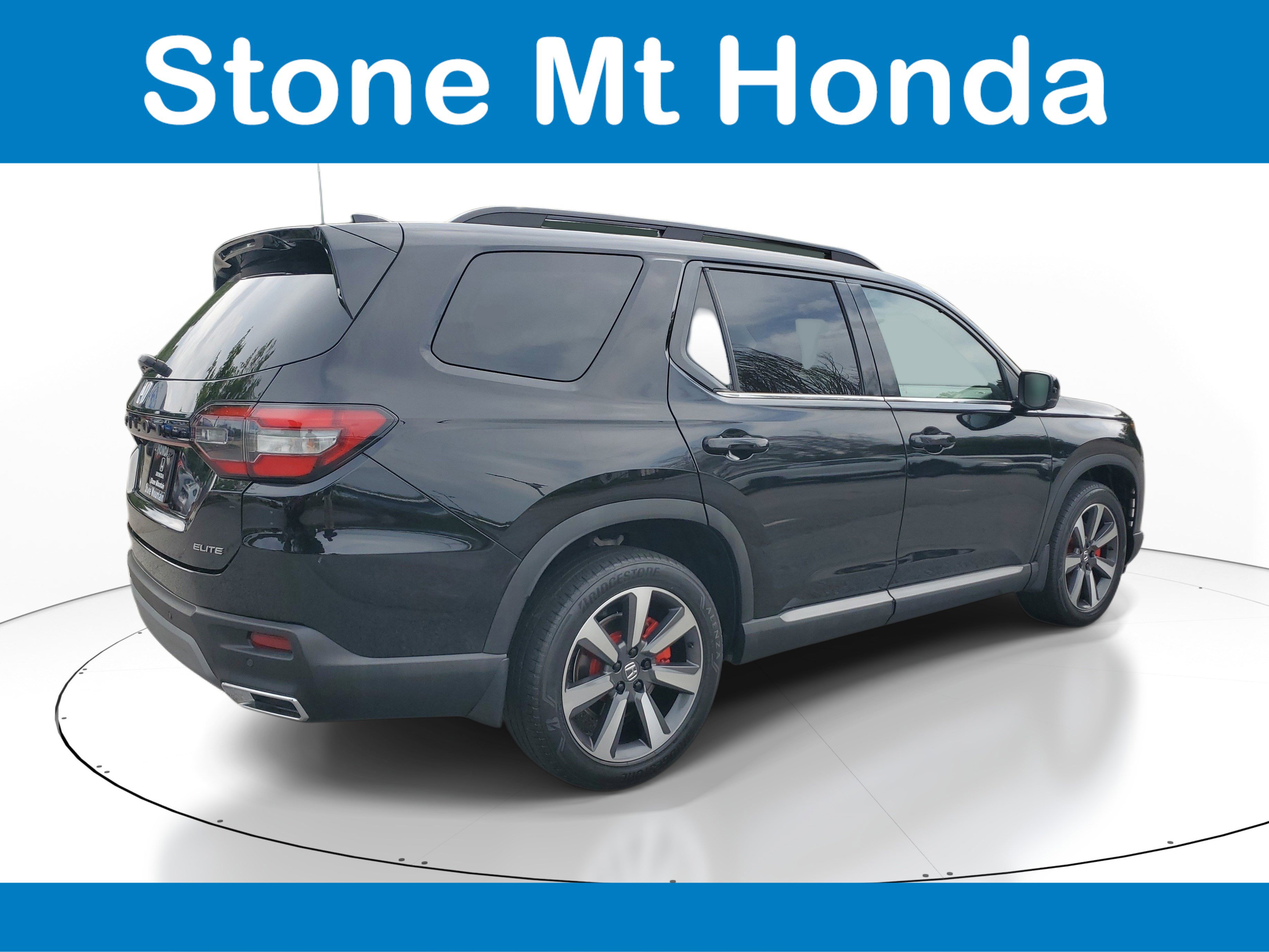 Used 2023 Honda Pilot Elite image 6