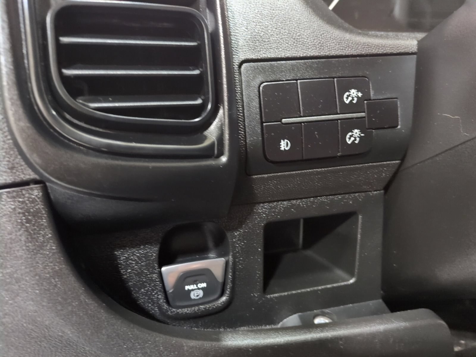 Used 2025 RAM ProMaster 2500 w/ Convenience Group FWD image 16