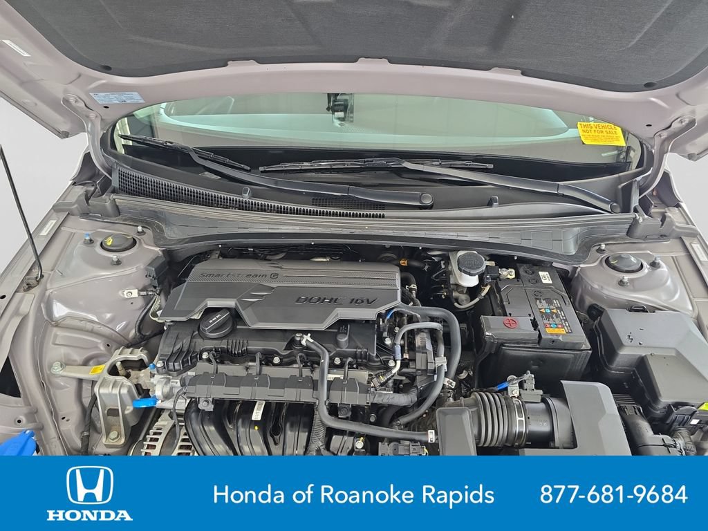 Used 2025 Hyundai Elantra Limited FWD image 20