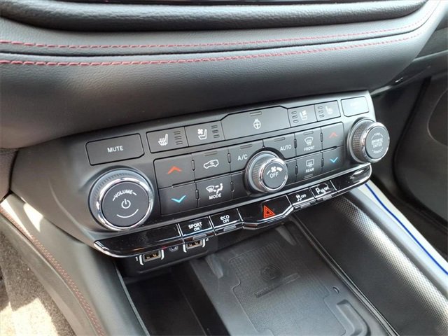 Used 2022 Dodge Durango R/T w/ Blacktop Package image 20