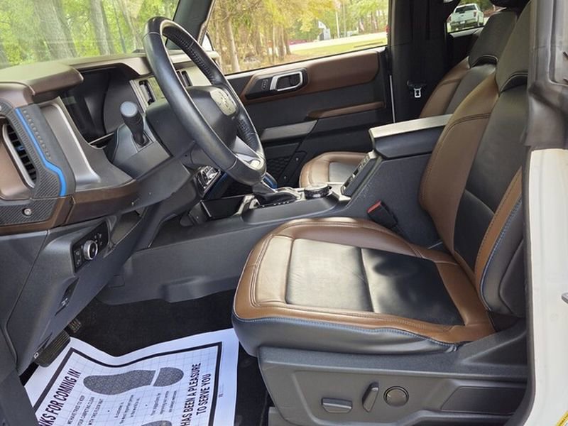 Used 2022 Ford Bronco Outer Banks image 6