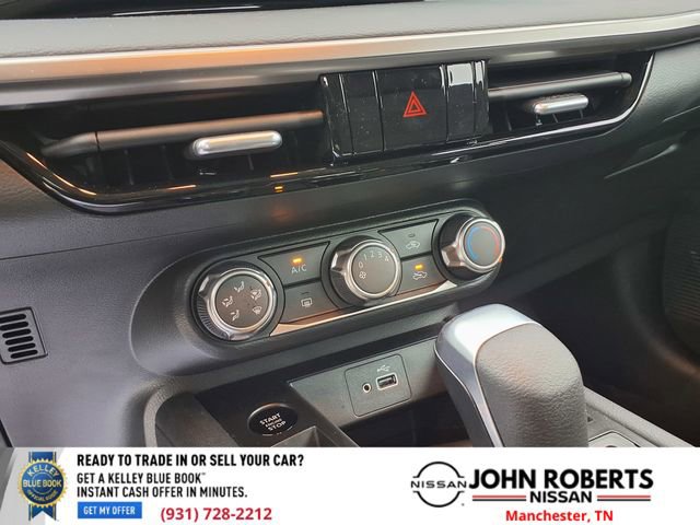 Certified 2025 Nissan Kicks S image 28