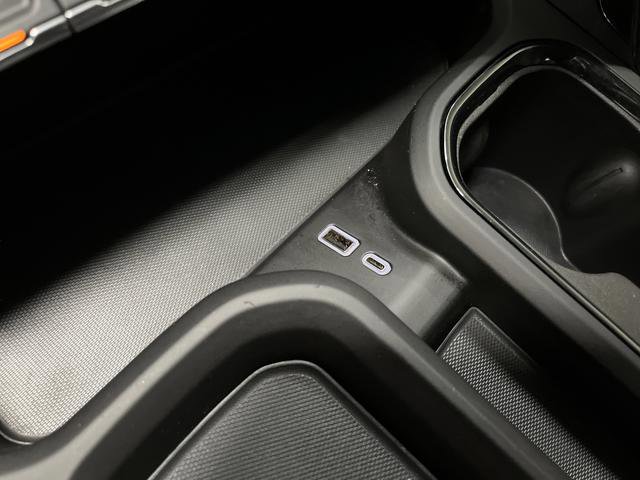 Used 2024 GMC Sierra 2500 AT4 w/ AT4 Preferred Package image 25