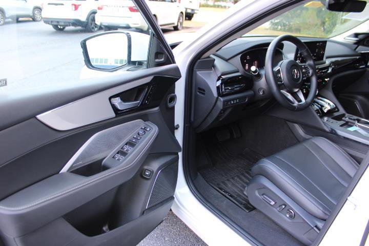 Certified 2025 Acura MDX FWD w/ Technology Package image 13