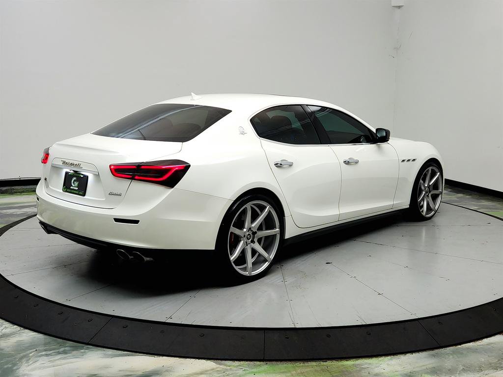 Used 2016 Maserati Ghibli S Q4 AWD/4WD image 5