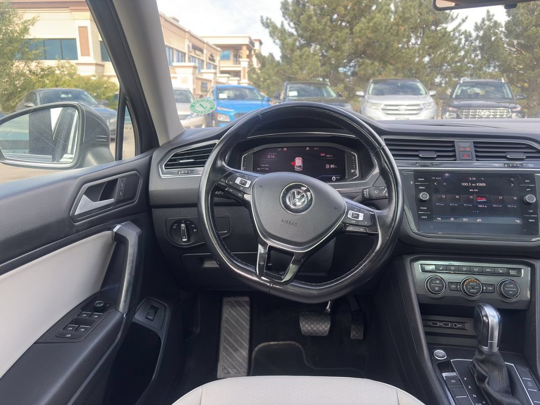 Used 2019 Volkswagen Tiguan SEL AWD/4WD image 18
