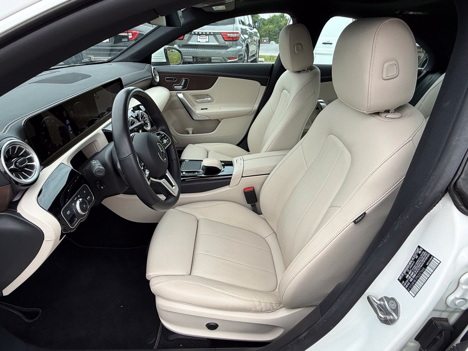 Used 2023 Mercedes-Benz CLA 250 4MATIC image 19