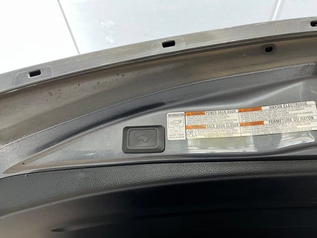 Used 2018 Toyota RAV4 XLE AWD/4WD image 45