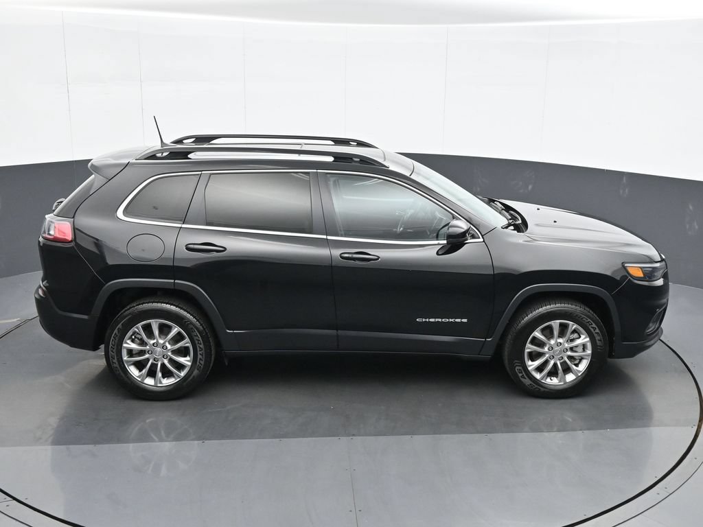 Used 2022 Jeep Cherokee Latitude Lux w/ Sun & Sound Group AWD/4WD image 22