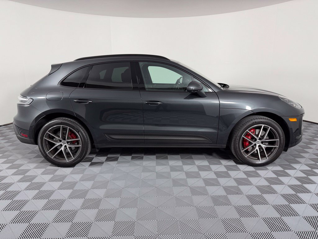 Certified 2025 Porsche Macan S AWD/4WD image 12