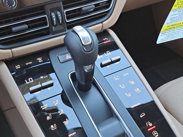 New 2026 Porsche Macan image 33