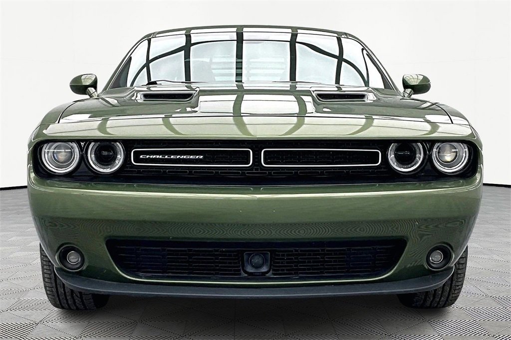 Used 2018 Dodge Challenger GT image 3