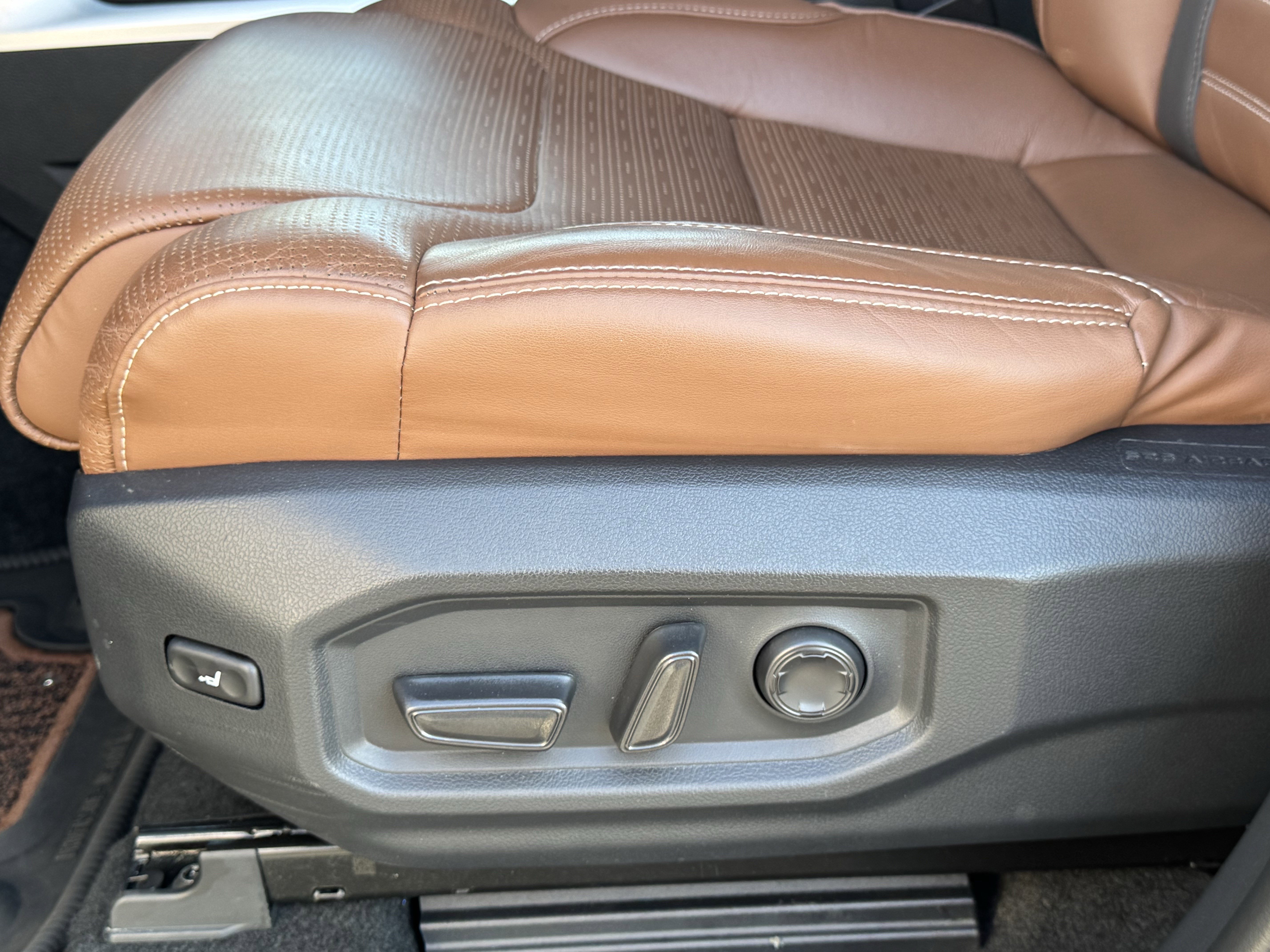 Used 2023 Toyota Tundra 1794 Edition image 28