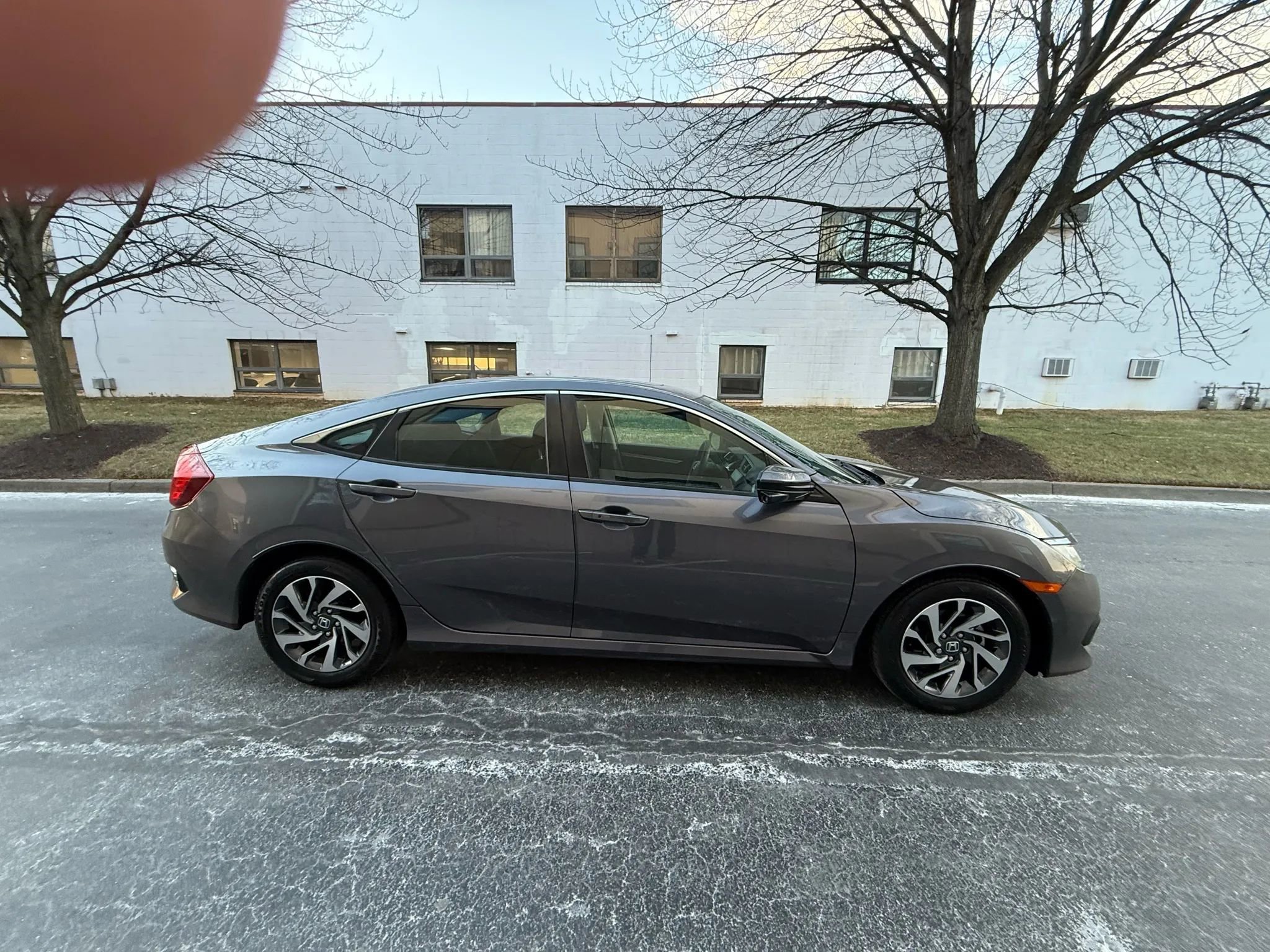 Used 2016 Honda Civic EX image 4
