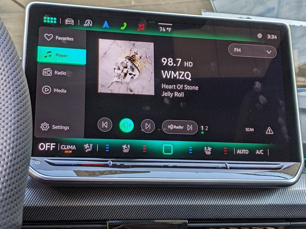 New 2025 Volkswagen GTI SE image 16